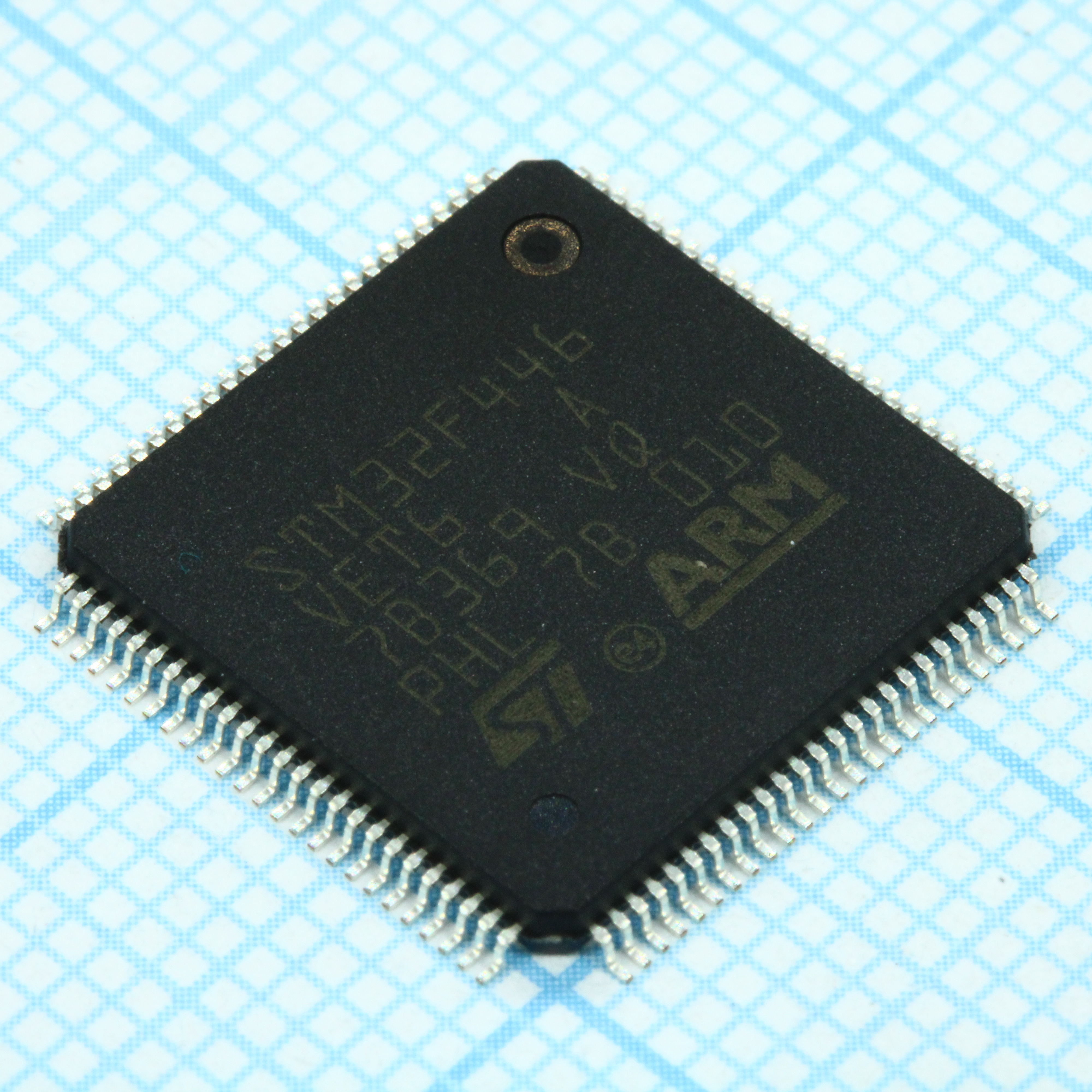 STM32F446VET6