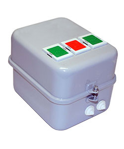 ПМ12-010660 У3 В, 380В, 4з+2р,10А,реверс.,с реле 7,0-10,0А,в корпусе IP40, с кн.ПУСК+СТОП+R  (ЭТ)