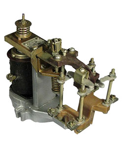 РЭВ-830 У3, 4А DC, IP00