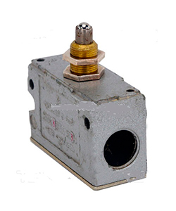 МП 1204 УХЛ3 исп.01, IP40, толкатель с увеличенным ходом, фронтальный, гайки 